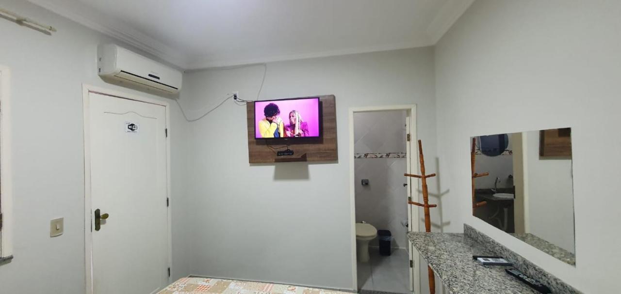 Pousada Azevedo Livramento de Nossa Senhora 外观 照片